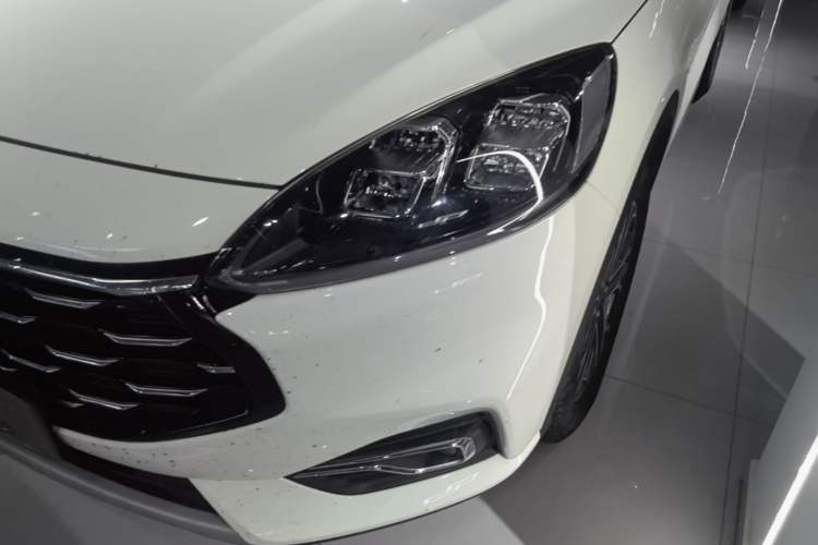 Used Ford Escape 2020 EcoBoost 245 Two-Wheel-Drive Titanium Edition Left Front Headlight