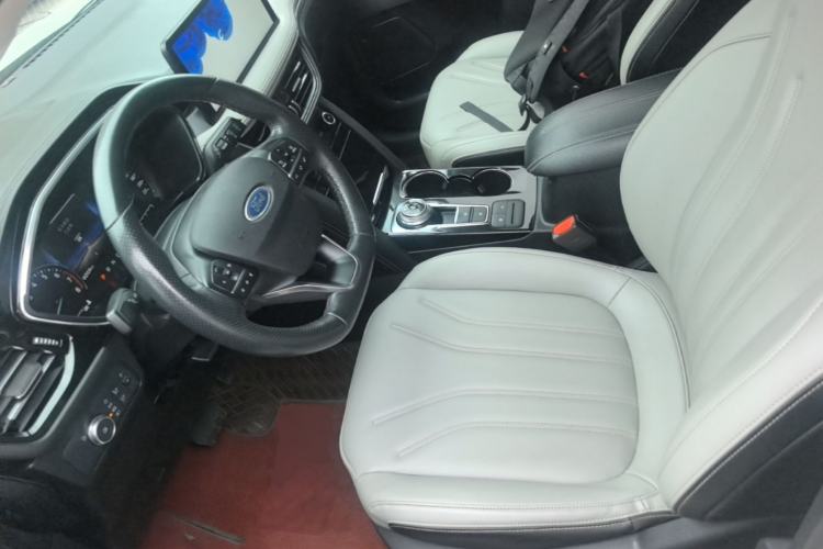 Used Ford Escape 2020 EcoBoost 245 Two-Wheel-Drive Comfort Edition Left Front Seat