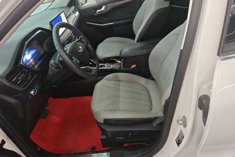 Used Ford Escape 2020 EcoBoost 245 Four-Wheel Drive Luxury Edition Left Front Seat