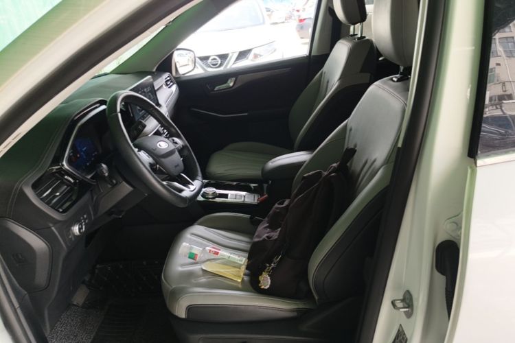 Used Ford Escape 2020 EcoBoost 245 Four-Wheel Drive Luxury Edition Left Front Seat