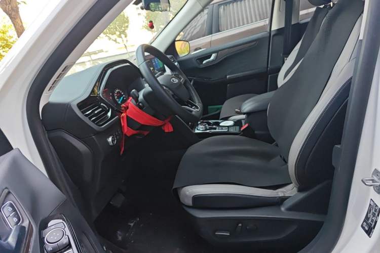 Used Ford Escape 2020 EcoBoost 245 Two-Wheel Drive Smart & Enjoyment Model Left Front Seat
