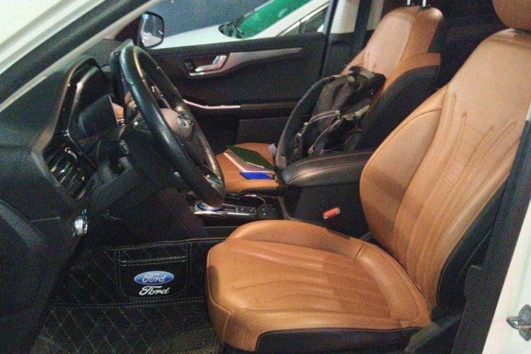 Used Ford Escape 2020 EcoBoost 245 Four-Wheel Drive Luxury Edition Left Front Seat