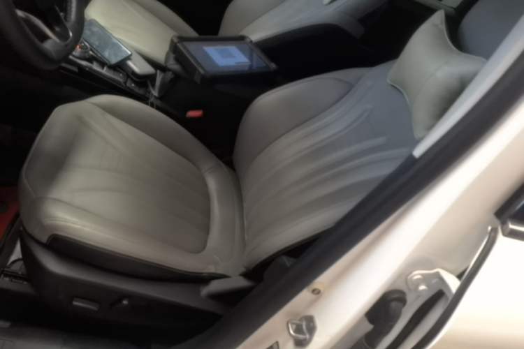 Used Ford Escape 2020 EcoBoost 245 Two-Wheel-Drive Titanium Edition Left Front Seat