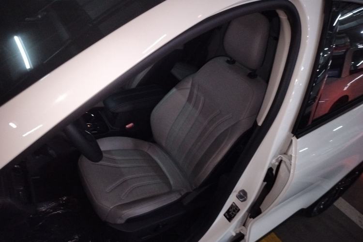 Used Ford Escape 2020 EcoBoost 245 Two-Wheel-Drive Comfort Edition Left Front Seat