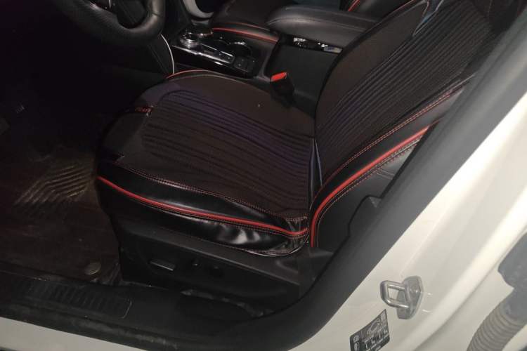 Used Ford Escape 2020 EcoBoost 245 Two-Wheel-Drive Titanium Edition Left Front Seat