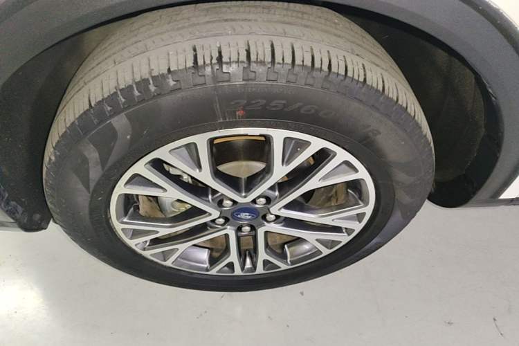 Used Ford Escape 2020 EcoBoost 245 Two-Wheel-Drive Titanium Edition Left Front Wheel Hub