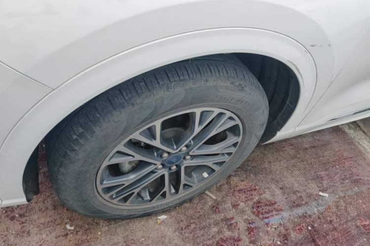 Used Ford Escape 2020 EcoBoost 245 Two-Wheel Drive Smart & Enjoyment Model Left Front Wheel Hub