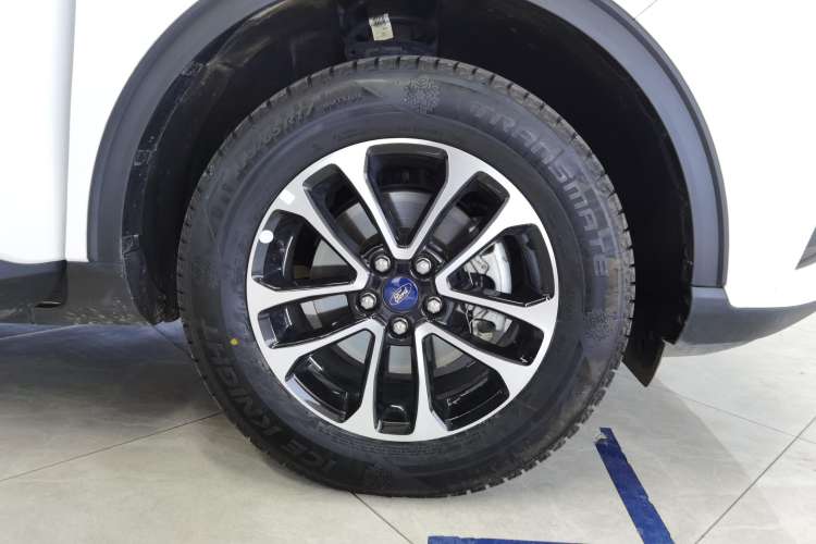 Used Ford Escape 2020 EcoBoost 245 Two-Wheel-Drive Comfort Edition Left Front Wheel Hub