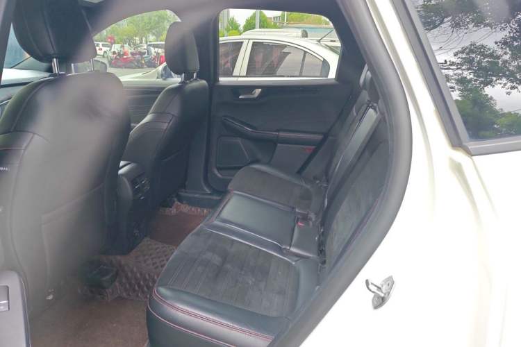 Used Ford Escape 2020 EcoBoost 245 Four-Wheel Drive ST-LINE Deluxe Edition Left Rear Seat