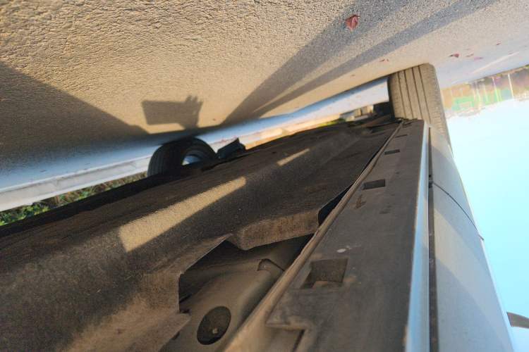 Used Ford Escape 2020 EcoBoost 245 Two-Wheel-Drive Titanium Edition Left Side Sill