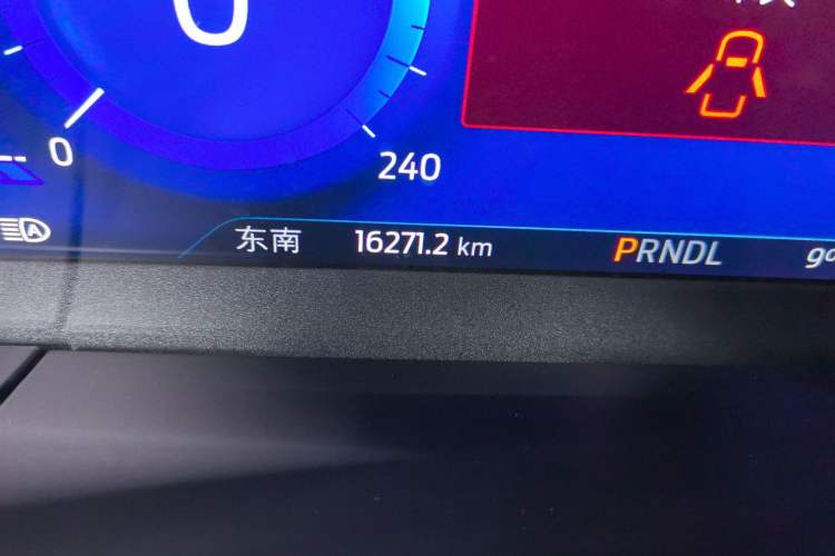 Used Ford Escape 2020 EcoBoost 245 Four-Wheel Drive Luxury Edition Odometer Close Up