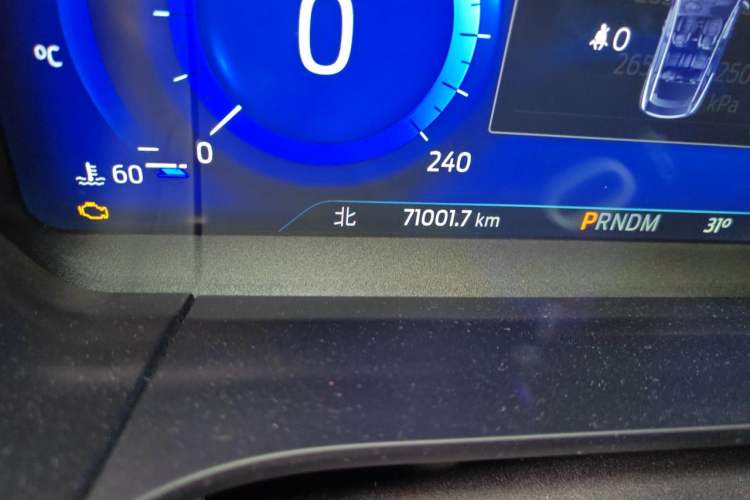 Used Ford Escape 2020 EcoBoost 245 Four-Wheel Drive ST-LINE Deluxe Edition Odometer Close Up