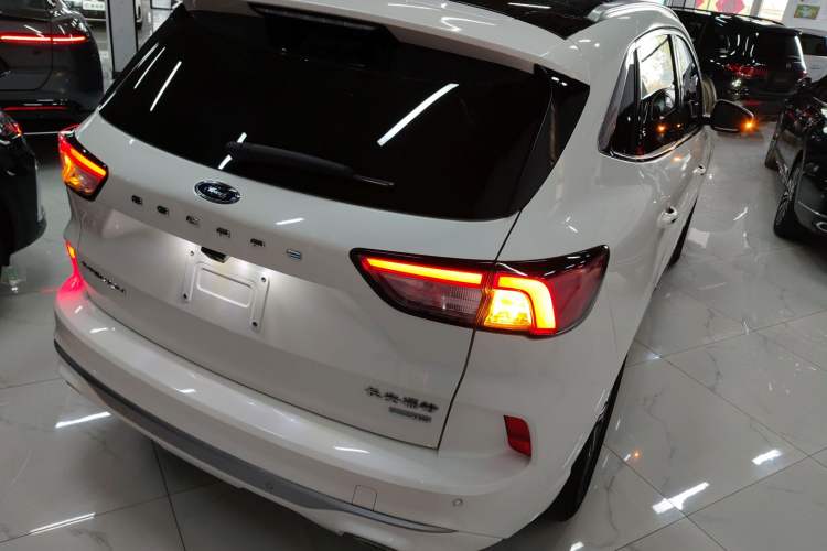Used Ford Escape 2020 EcoBoost 245 Four-Wheel Drive Luxury Edition Rear Right 45 Deg