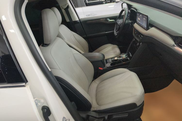 Used Ford Escape 2020 EcoBoost 245 Two-Wheel-Drive Titanium Edition Right Front Seat