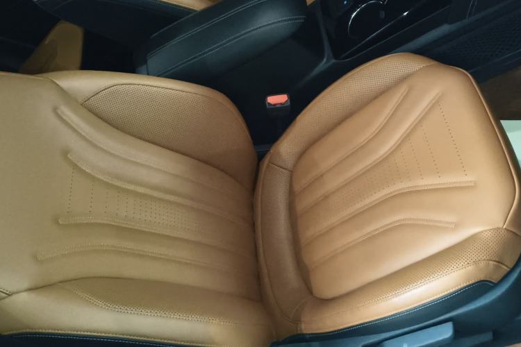 Used Ford Escape 2020 EcoBoost 245 4x4 Enjoyment Model Right Front Seat