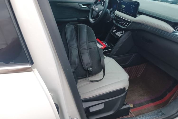 Used Ford Escape 2020 EcoBoost 245 Two-Wheel Drive Smart & Enjoyment Model Right Front Seat