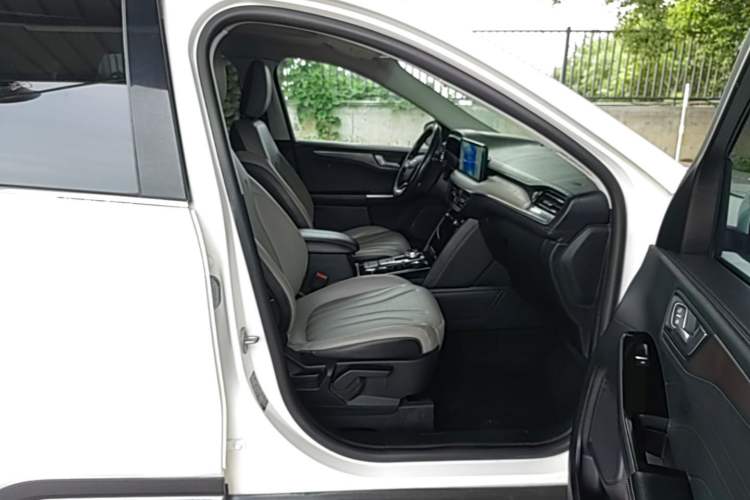 Used Ford Escape 2020 EcoBoost 245 4x4 Enjoyment Model Right Front Seat