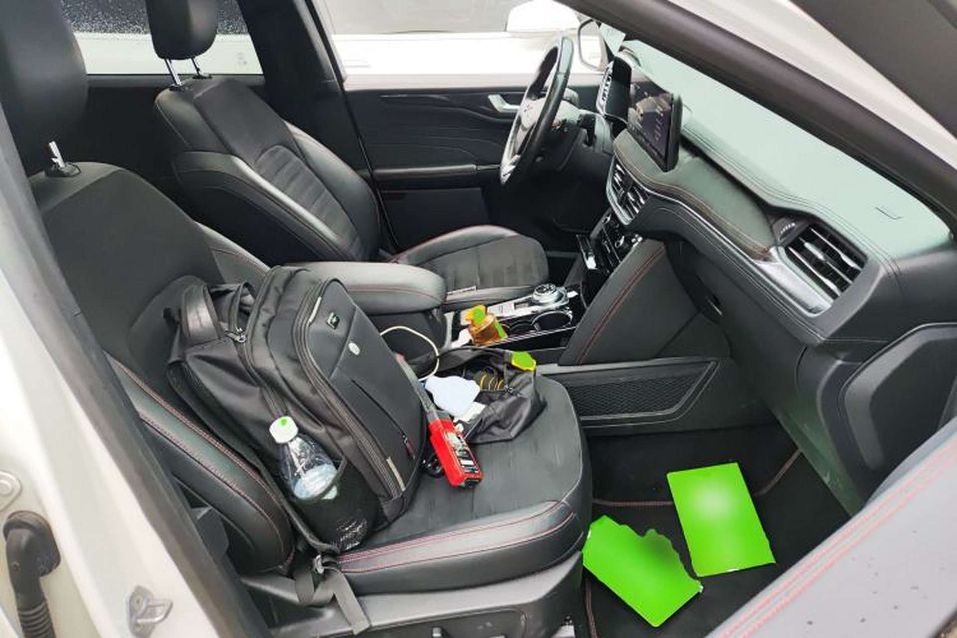 Used Ford Escape 2020 EcoBoost 245 Four-Wheel Drive ST-LINE Deluxe Edition Right Front Seat