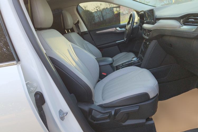 Used Ford Escape 2020 EcoBoost 245 Two-Wheel-Drive Titanium Edition Right Front Seat