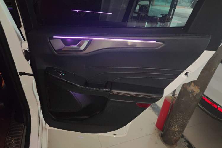 Used Ford Escape 2020 EcoBoost 245 Four-Wheel Drive Luxury Edition Right Rear Door Interior