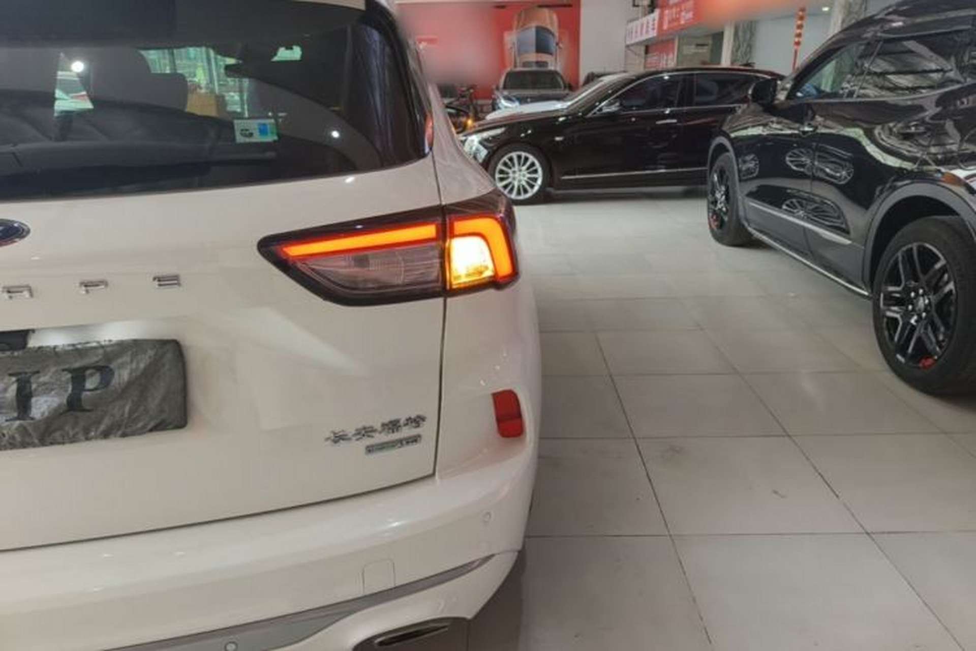 Used Ford Escape 2020 EcoBoost 245 Four-Wheel Drive Luxury Edition Right Rear Taillight