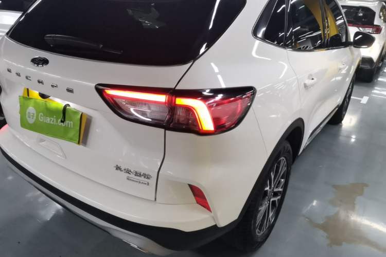 Used Ford Escape 2020 EcoBoost 245 Two-Wheel-Drive Titanium Edition Right Rear Taillight