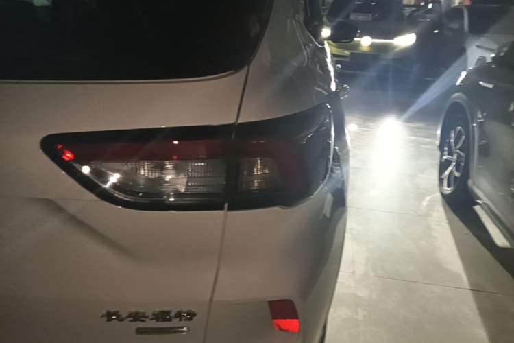 Used Ford Escape 2020 EcoBoost 245 Two-Wheel Drive Smart & Enjoyment Model Right Rear Taillight