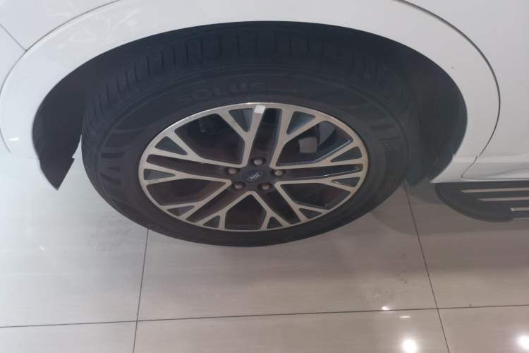 Used Ford Escape 2020 EcoBoost 245 4x4 Enjoyment Model Right Rear Wheel Hub
