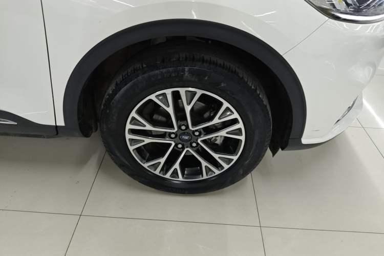 Used Ford Escape 2020 EcoBoost 245 4x4 Enjoyment Model Right Rear Wheel Hub