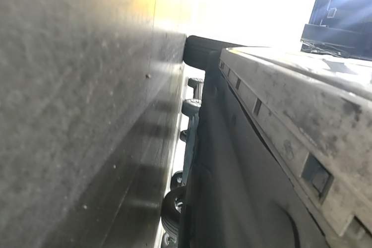 Used Ford Escape 2020 EcoBoost 245 Four-Wheel Drive Luxury Edition Right Side Sill