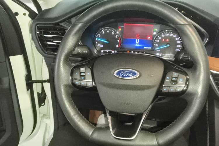 Used Ford Escape 2020 EcoBoost 245 4x4 Enjoyment Model Steering Wheel