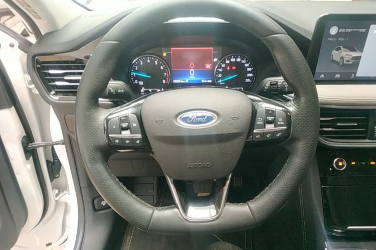 Used Ford Escape 2020 EcoBoost 245 4x4 Enjoyment Model Steering Wheel