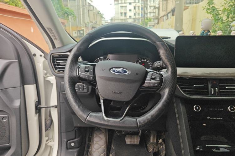 Used Ford Escape 2020 EcoBoost 245 Two-Wheel-Drive Titanium Edition Steering Wheel
