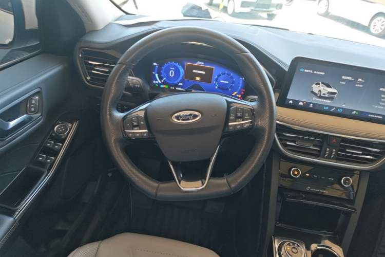Used Ford Escape 2020 EcoBoost 245 Four-Wheel Drive Luxury Edition Steering Wheel