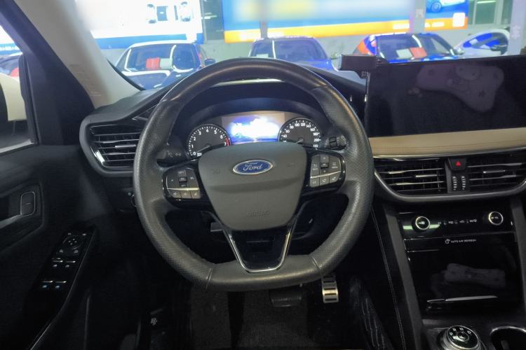 Used Ford Escape 2020 EcoBoost 245 Two-Wheel-Drive Titanium Edition Steering Wheel