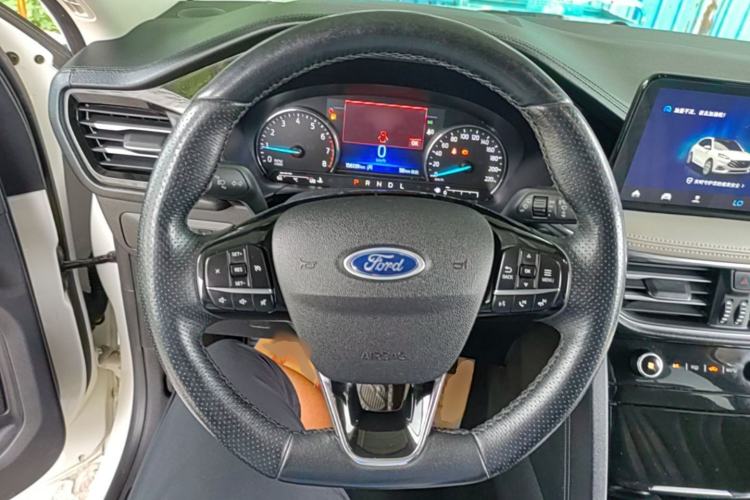 Used Ford Escape 2020 EcoBoost 245 4x4 Enjoyment Model Steering Wheel