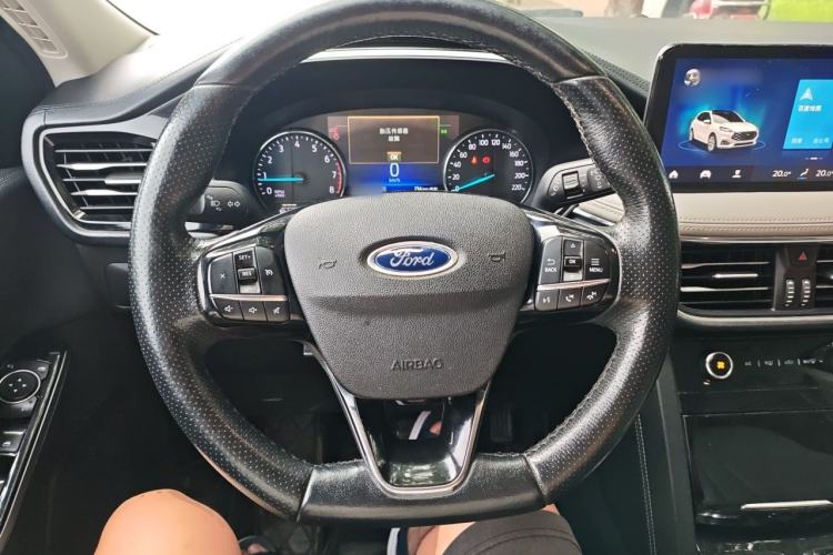 Used Ford Escape 2020 EcoBoost 245 4x4 Enjoyment Model Steering Wheel