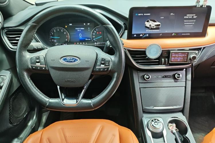 Used Ford Escape 2020 EcoBoost 245 Two-Wheel-Drive Titanium Edition Steering Wheel
