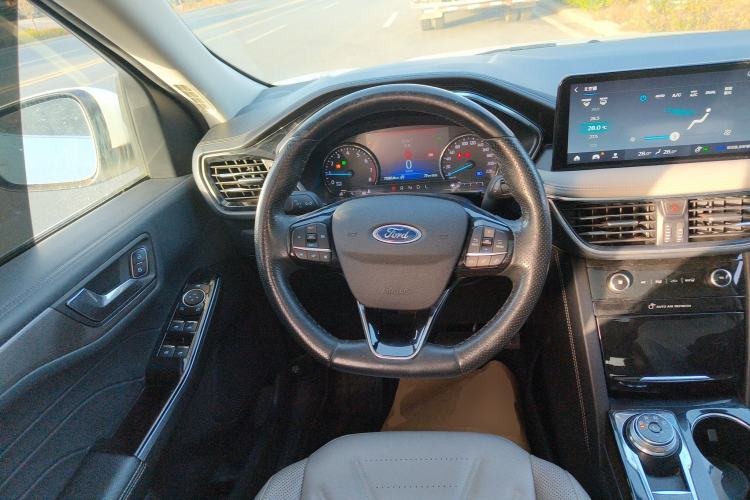 Used Ford Escape 2020 EcoBoost 245 Two-Wheel-Drive Titanium Edition Steering Wheel