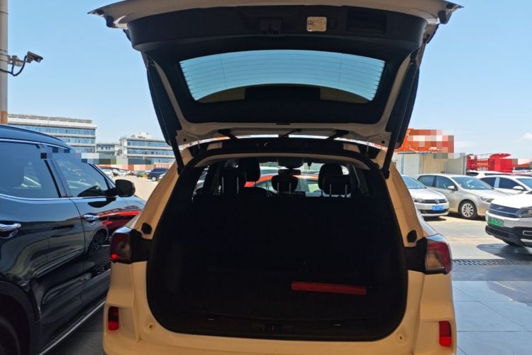 Used Ford Escape 2020 EcoBoost 245 Four-Wheel Drive Luxury Edition Trunk