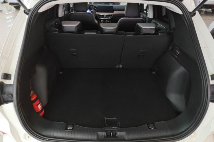 Used Ford Escape 2020 EcoBoost 245 Two-Wheel-Drive Titanium Edition Trunk