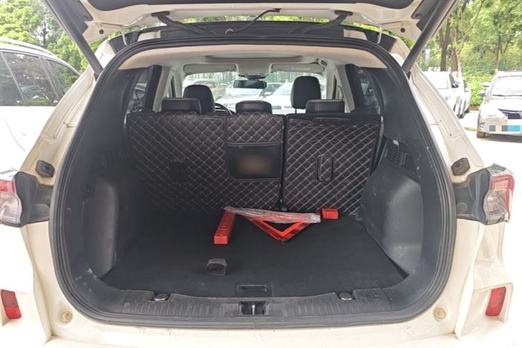 Used Ford Escape 2020 EcoBoost 245 Four-Wheel Drive Luxury Edition Trunk