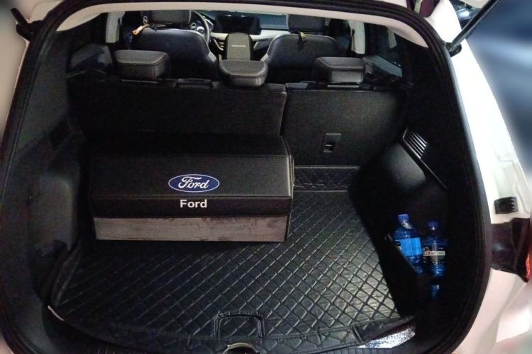 Used Ford Escape 2020 EcoBoost 245 Two-Wheel-Drive Comfort Edition Trunk