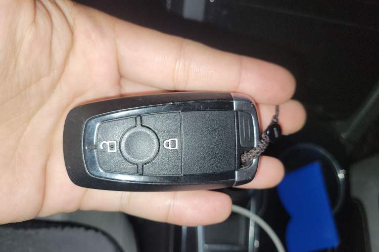 Used Ford Escape 2020 EcoBoost 245 4x4 Enjoyment Model Vehicle Key