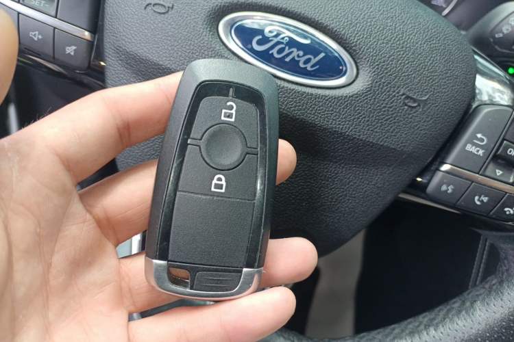 Used Ford Escape 2020 EcoBoost 245 Two-Wheel-Drive Titanium Edition Vehicle Key