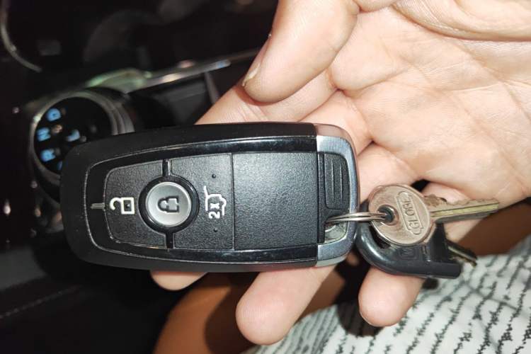 Used Ford Escape 2020 EcoBoost 245 Two-Wheel Drive Smart & Enjoyment Model Vehicle Key