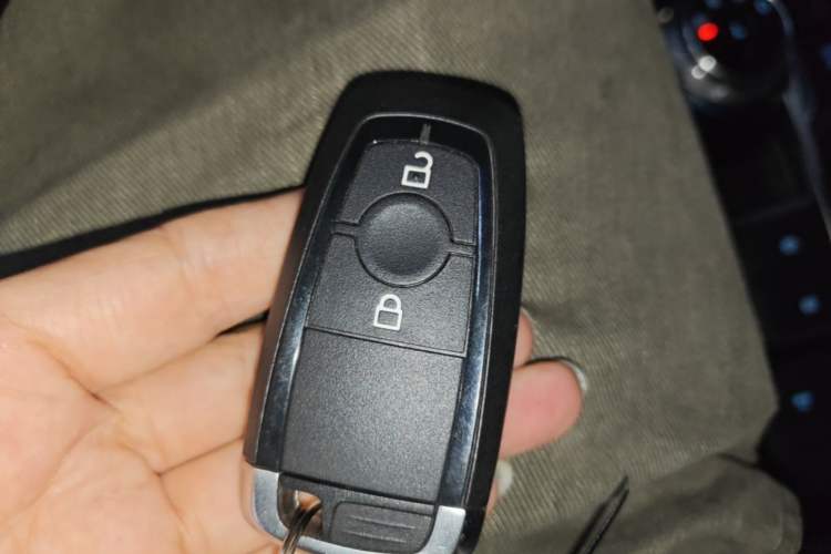 Used Ford Escape 2020 EcoBoost 245 Two-Wheel-Drive Titanium Edition Vehicle Key