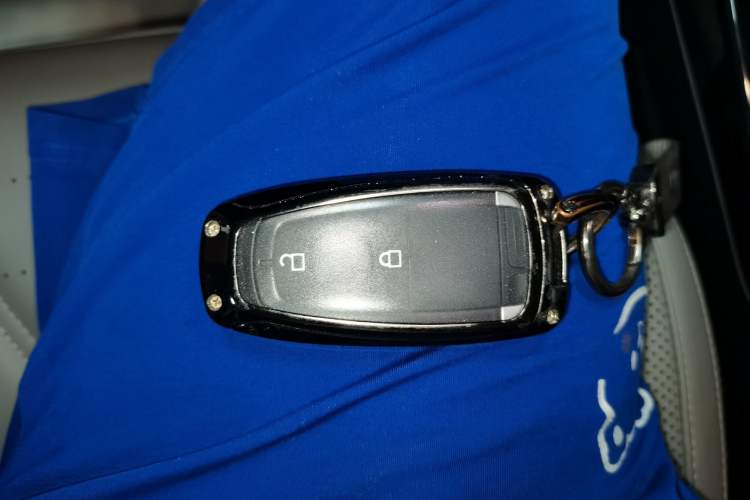 Used Ford Escape 2020 EcoBoost 245 Two-Wheel Drive Smart & Enjoyment Model Vehicle Key