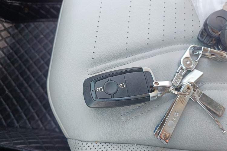 Used Ford Escape 2020 EcoBoost 245 Two-Wheel Drive Smart & Enjoyment Model Vehicle Key