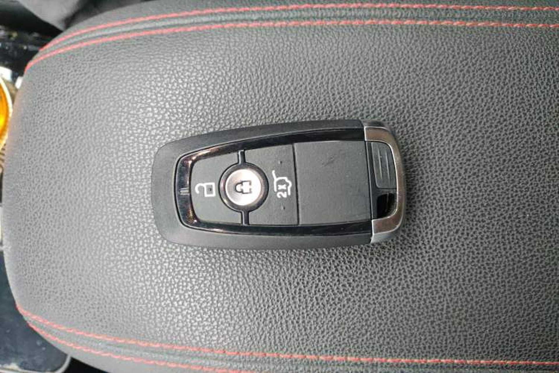 Used Ford Escape 2020 EcoBoost 245 Four-Wheel Drive ST-LINE Deluxe Edition Vehicle Key